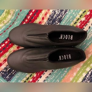 Bloch tap dance shoes. Size 5 1/2 women.